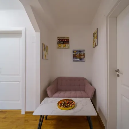 Main Square 5 Star Luxury With View * Клуж-Напока