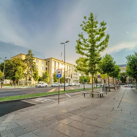 Main Square 5 Star Luxury With View