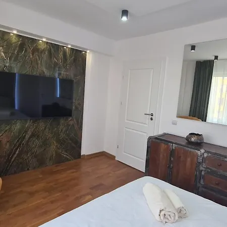 Апартаменти Main Square 5 Star Luxury With View