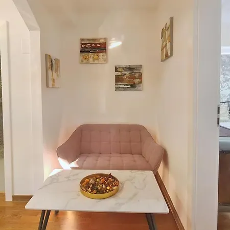 Main Square 5 Star Luxury With View