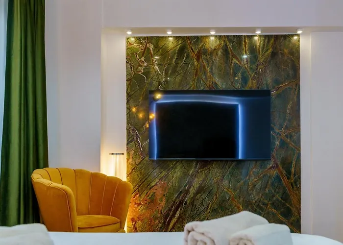 Main Square 5 Star Luxury With View Κλουζ-Ναπόκα