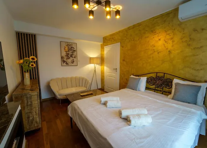 Main Square 5 Star Luxury With View Διαμέρισμα