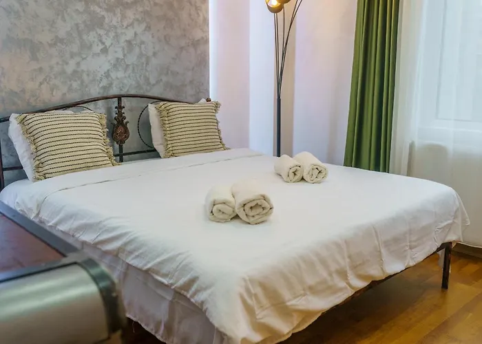 Διαμέρισμα Main Square 5 Star Luxury With View *