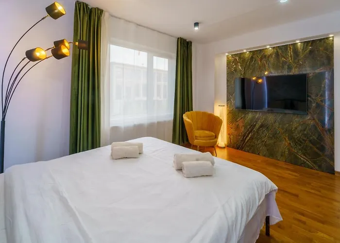 Main Square 5 Star Luxury With View Διαμέρισμα Κλουζ-Ναπόκα